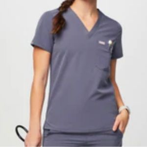 FIGS SCRUB SET - NEW - size L